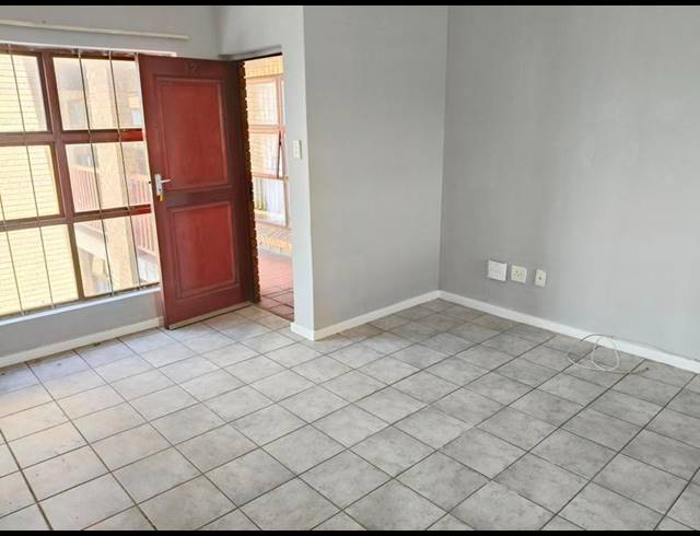 2 BEDROOM APARTMENT FOR SALE IN FERNDALE